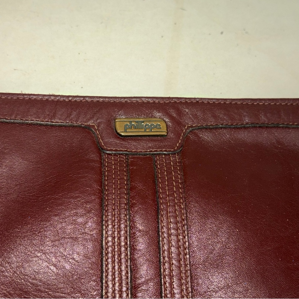 Vintage Phillippe Burgundy Leather Zip Top Wristlet Clutch Handbag Purse - Picture 7 of 9